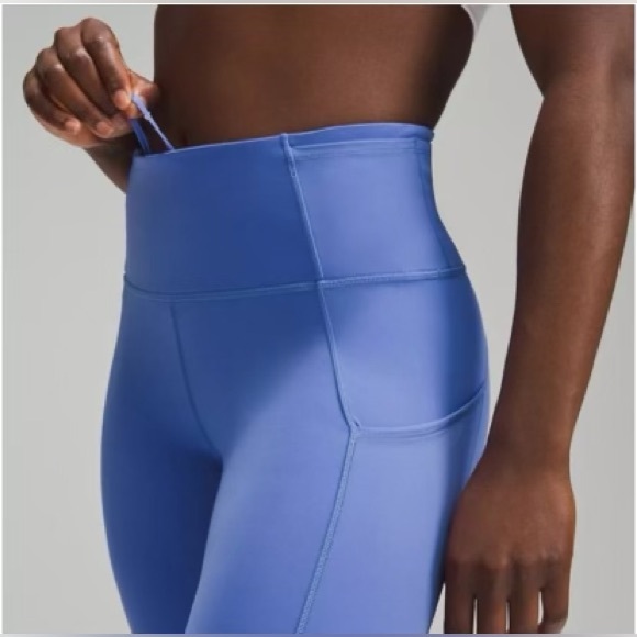 LIMITED ADDITION LULULEMON LEGGINGS!! - Picture 11 of 12